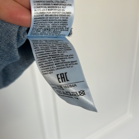 Gap - Picture 6 of 6